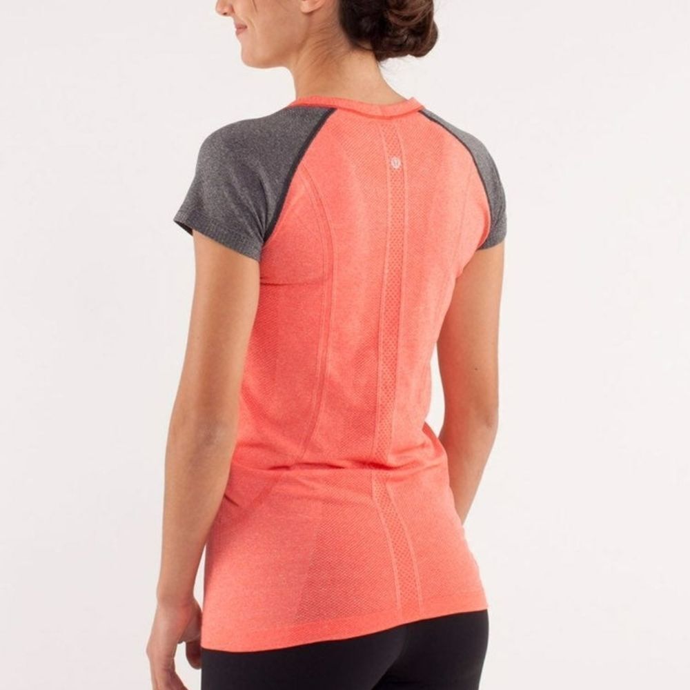 lululemon athletica Vibrant Coral and Charcoal Tee